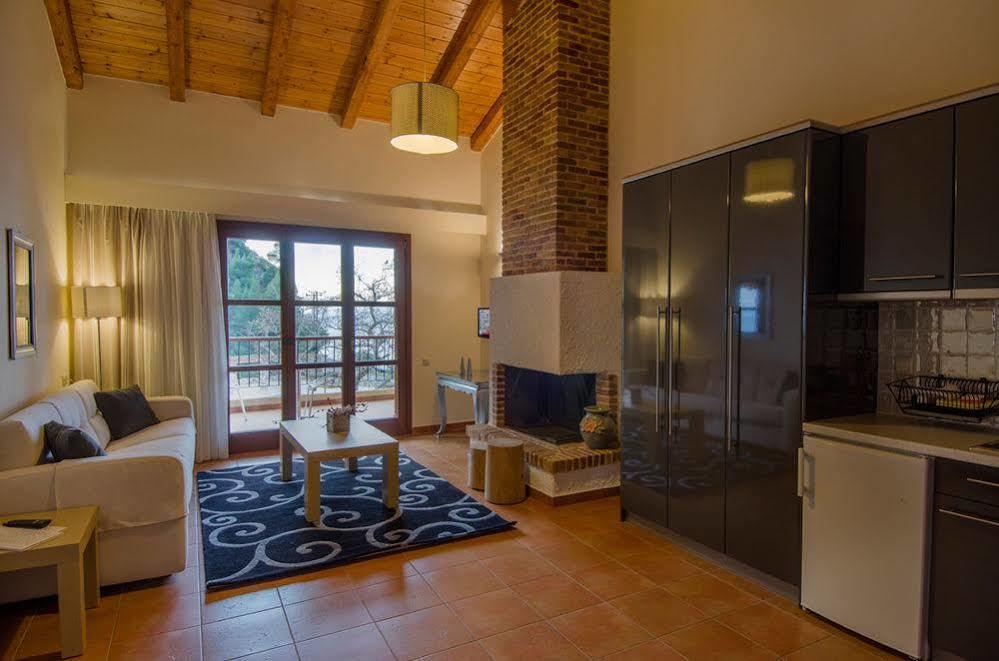 Kaminos Resort Limni (Evia) Экстерьер фото